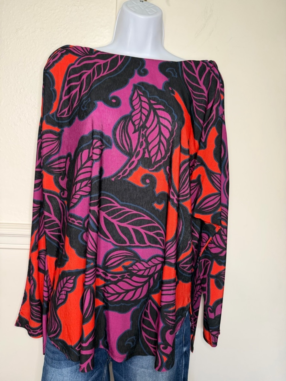 Gibson Latimer Black Blouse with Purple, Red & Blue Leaf Accents size L